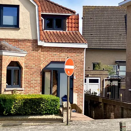 Michry 4 Adultes 2 Enfants Proche Digue Et Centre Vila