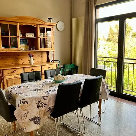 Michry 4 Adultes 2 Enfants Proche Digue Et Centre Villa *